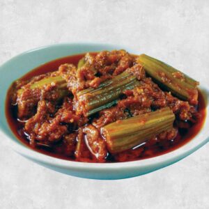 Drumstick Pickle (Munakkada Pachadi)