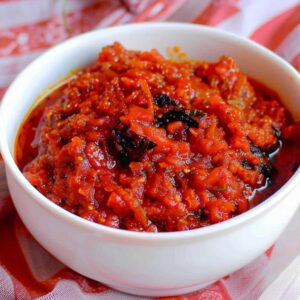 Red Chilli Tomato Pickle (Erra Mirapakayala Tomato Pachadi)